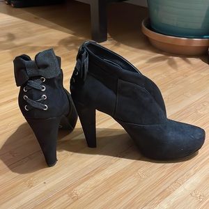 Black heel booties size 6.5